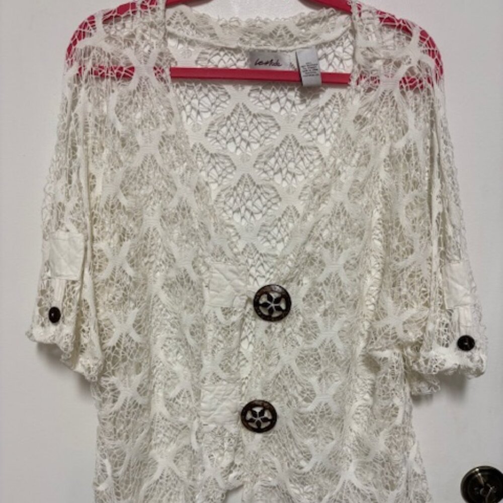 NEW Beautiful Le Moda Womens Crochet White Overrthrow Top. Sz. L